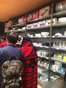 张柏芝母子逛超市quintus坐购物车可爱图
