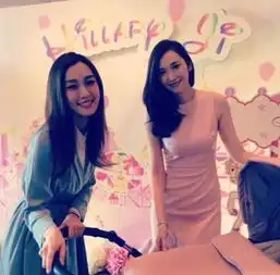佟丽娅董璇领衔明星好闺蜜各种撞脸,郑爽居然和一个男明星这么像