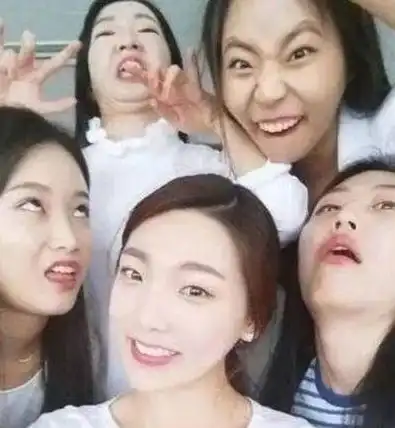 幽默笑话丑化自己只为衬托她的美,最好的闺蜜就是这样了吧