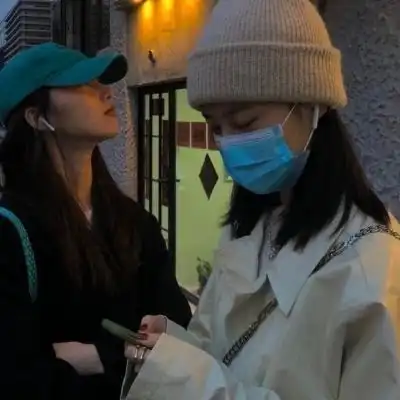 ins真人恩爱情头撞上你的风华正情侣头像我要个性网