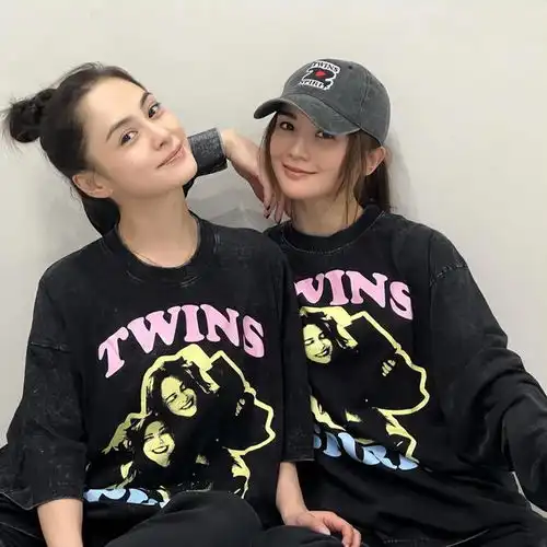 阿娇和阿sa同款穿出亲密感,同色穿出协调感,和好闺蜜就这么穿