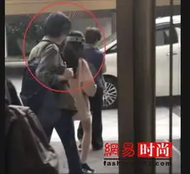 王菲带李嫣闺蜜团逛街两小时花费10万