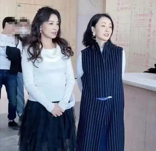 她们比亲姐妹还亲,秦海璐拿出存款帮刘涛,张庭送一层楼给陶虹