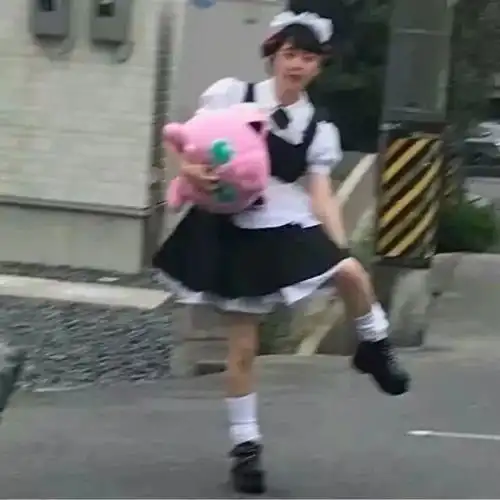 沙雕头像要像奔向澡堂一样奔向喜欢的人