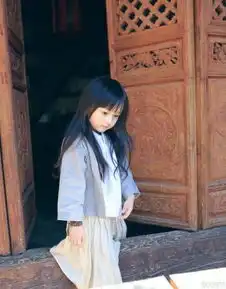 5岁萝莉萌照来袭教你拍文艺范儿闺蜜旅行照