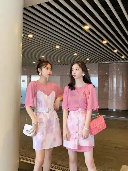 甜美可爱闺蜜装,闺蜜出街拒绝一模一样的同款,默契感这样穿出来