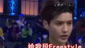 哈哈哈,这个就很魔性了不笑算我输