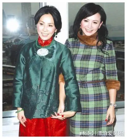 她被梁朝伟宠了6年,却输给了刘嘉玲,如今54岁成人生赢家