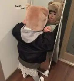 基因真强大呀看看权律二的妈妈,怪不得权律二那么惹人爱
