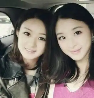 张含韵发文祝福赵丽颖生日,却引起网友狂喷...