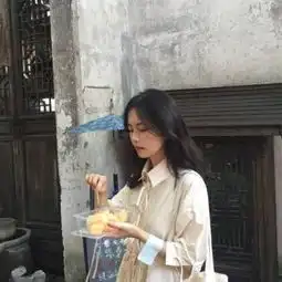 2018闺蜜qq头像两张分开的总想和你废话连篇