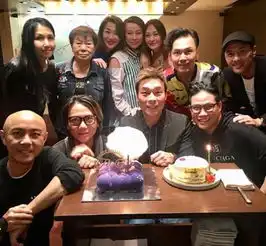 郑秀文闺蜜朱庭萱个人资料照片,郑秀文闺蜜痛骂许志安说了什么