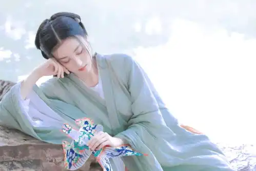 相逢时节中的女演员换上古装,最惊艳的不是袁泉,而是王楚然