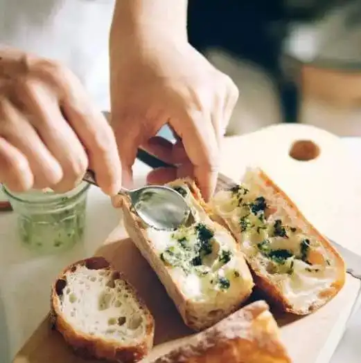 伪仪式感背后,躲藏着年轻人空虚的灵魂