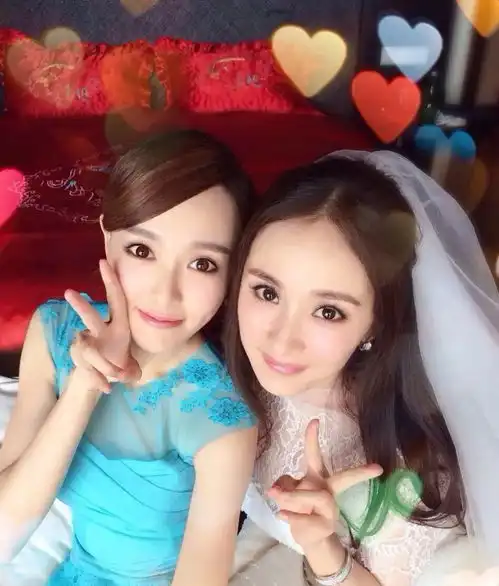 本是好闺蜜的杨幂唐嫣为何会闹掰典礼两个碰面像路人