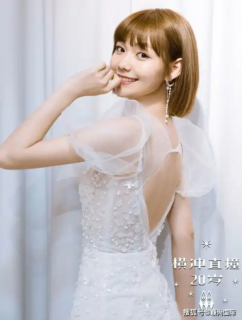 以为杨超越婚纱照最美,看到李紫婷孟美岐的婚纱造型,分不出谁美