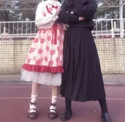 超火零零后三人闺蜜头像待你婚纱落地,我必短裙相配