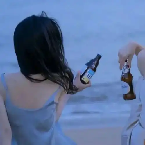 闺蜜头像说浪漫些
