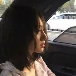清纯高冷女生头像侧脸