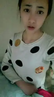 哪个好看前三张同一个人那个好看