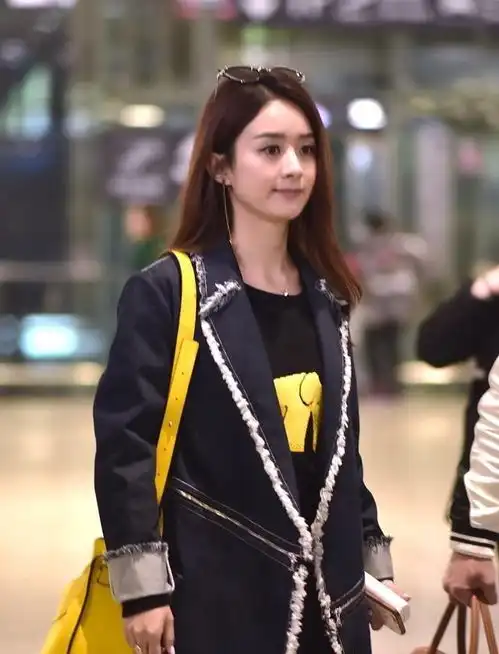 颖宝赵丽颖吐槽中餐厅,真朋友才敢这么说,黄老板请珍惜她