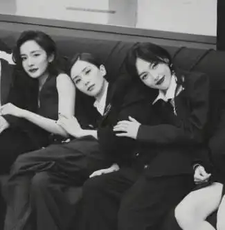 明星盛宴好养眼李冰冰半搂孙俪好霸气,唐嫣杨幂中间隔着刘诗诗