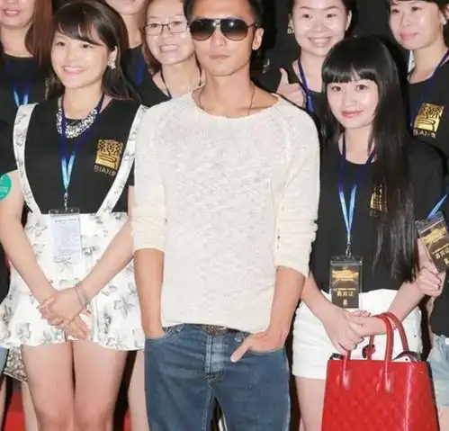 谢霆锋见任何女明星都双手插袋,唯独对她例外,难怪王菲那么爱他