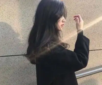 朋友问我没结婚,可不可以住在男朋友家里面
