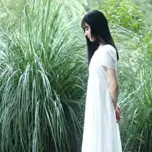 求四人闺蜜头像不带字,每人一个的那种,谢谢