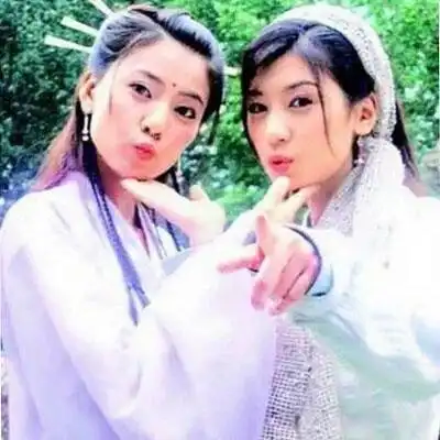 明星孩子的干爹干妈,闺蜜好到变孩子干妈