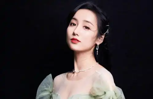 她是唐嫣闺蜜,闪婚东华上仙被宠成公主,年过三十成赢家
