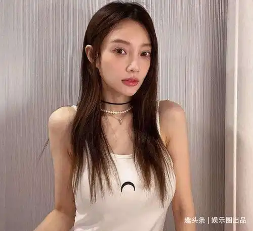 和李小璐做闺蜜有多幸福王若雪过生日时,李小璐出手阔绰送惊喜