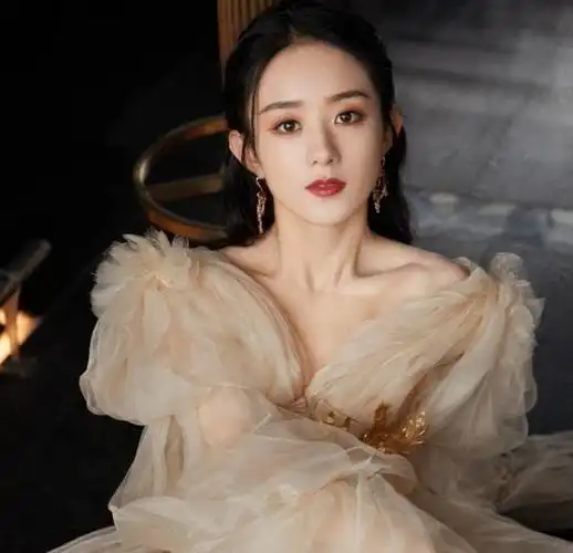 为何女人后腰上有两个凹点,而且有的人有,有的人却没有