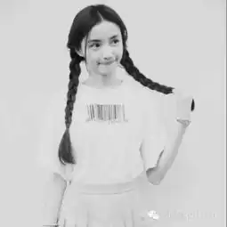 男神在你身后你的背影一定要很美
