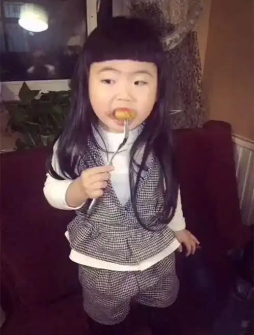 快手两个赵丽颖都能以假乱真还顺便扒到了郑爽李易峰吴亦凡一众明星脸