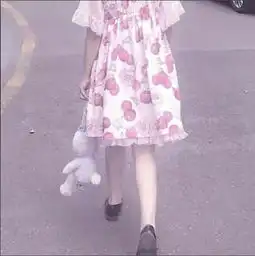 亲亲,您的闺蜜头像已过时,建议及时更换限量干净女头哦