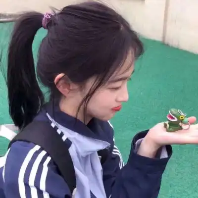 允言可爱闺蜜头像我不看月亮女生头像我要个性网