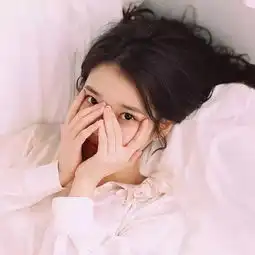 失去最爱的人是什么感觉是深处人海也觉得孤独,看喜剧都会哭...