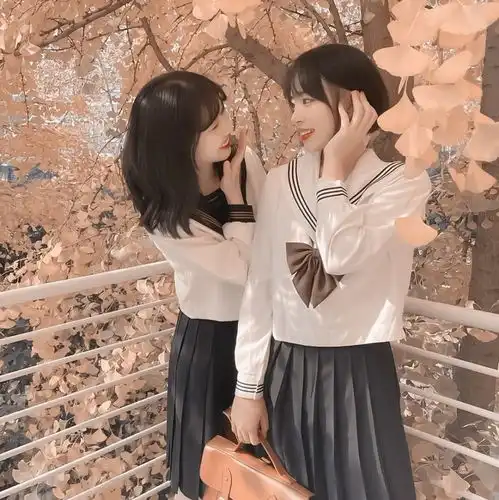 真人闺蜜头像我和你跨过分秒,愿也可以跨过余生岁月