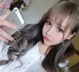 这个少女是谁