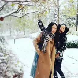 脸大眼小baby王文也合影唐嫣吕一搞怪合唱范范小s娱乐圈真不玩心机女星闺蜜自拍简直都快出书了