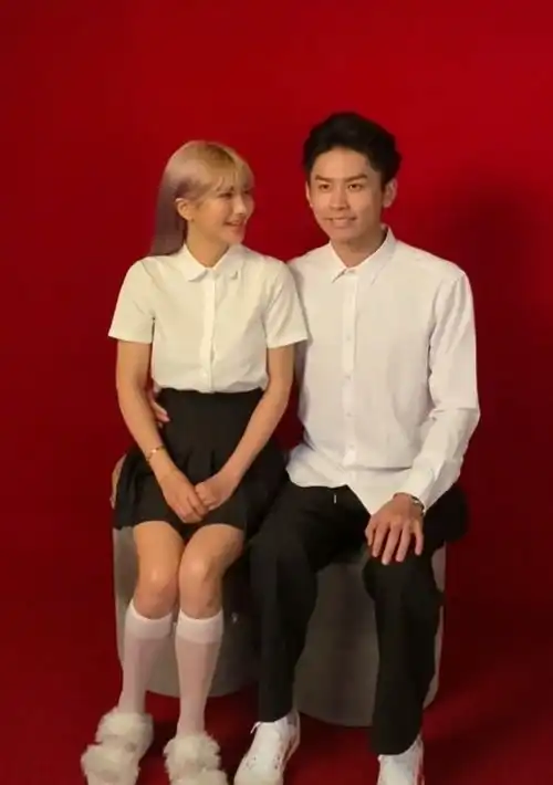 李小璐40岁闺蜜李桃带娃嫁人,男方小其15岁身份成谜,女儿已6岁