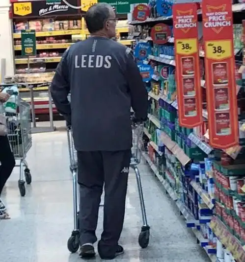 英超又来一位狂人咖啡馆里想战术人民的主帅