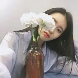 女生中分长直发发型气质中分长发超美