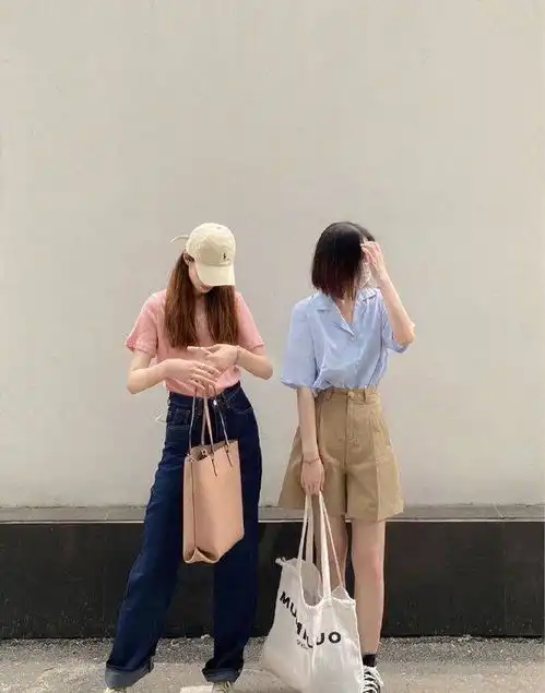 暑期与闺蜜出游怎么穿才美6套闺蜜旅行装,轻松塑造时尚姐妹花