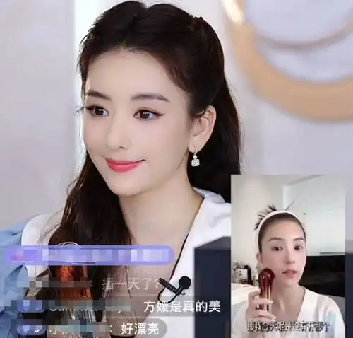 方媛撇下俩娃与闺蜜嗨玩,穿jk短裙似学生,拎10万包包被指是假货