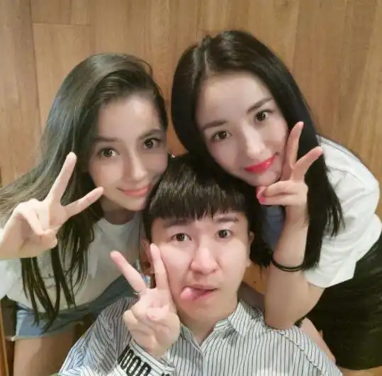 杨幂唐嫣baby和倪妮出席活动,从座位可以看出哪些才是真闺蜜