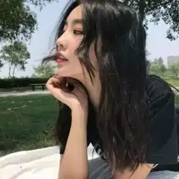 被上帝吻过脸颊的星座女,自以为大饼脸,其实从不缺异性追