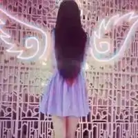 闺密背影头像两张一人一张唯美长发披肩闺蜜背影头像