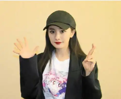 闺蜜的互怼日常被杨幂怼过后,周笔畅在线跟粉丝推荐仙剑三